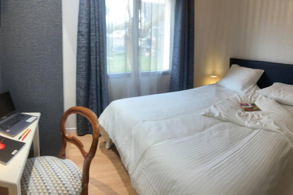 Le Clos Des Feugrais Saint-Aubin-les-Elbeuf Luaran gambar